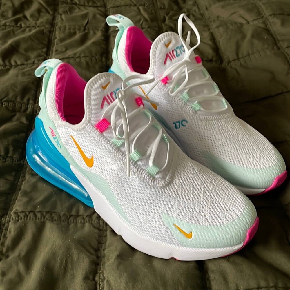 Nike AIR MAX 270 White/Pink/Blue
